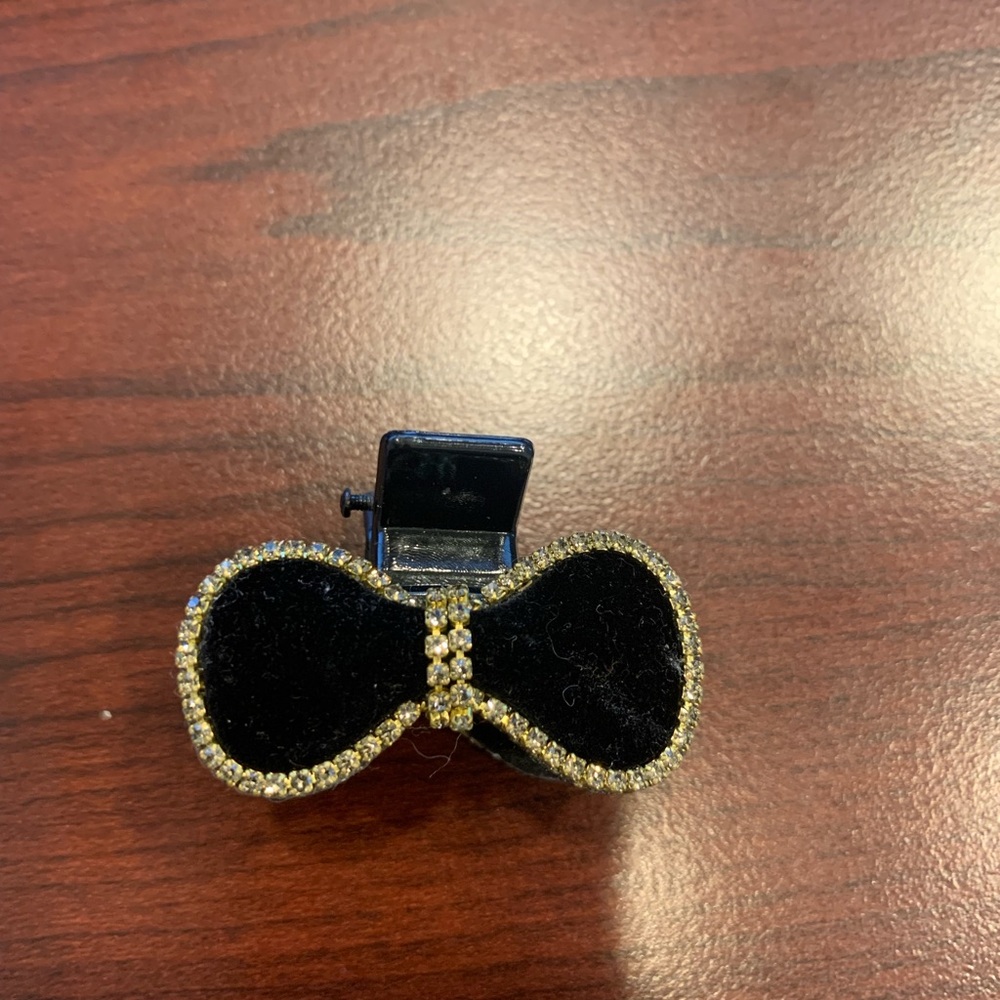 Black Velvet Hair Clip